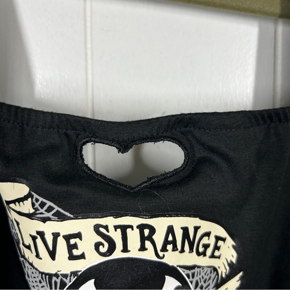NWT Emily the Strange x Mic Otaku Live Strange Get Lost Tank Top Large - Picture 4 of 6